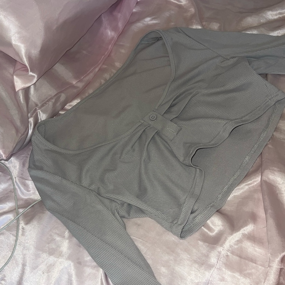 shein gray long sleeve crop top